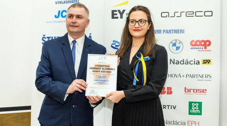 Ester Tomajková si prevzala ocenenie Študentská osobnosť roka