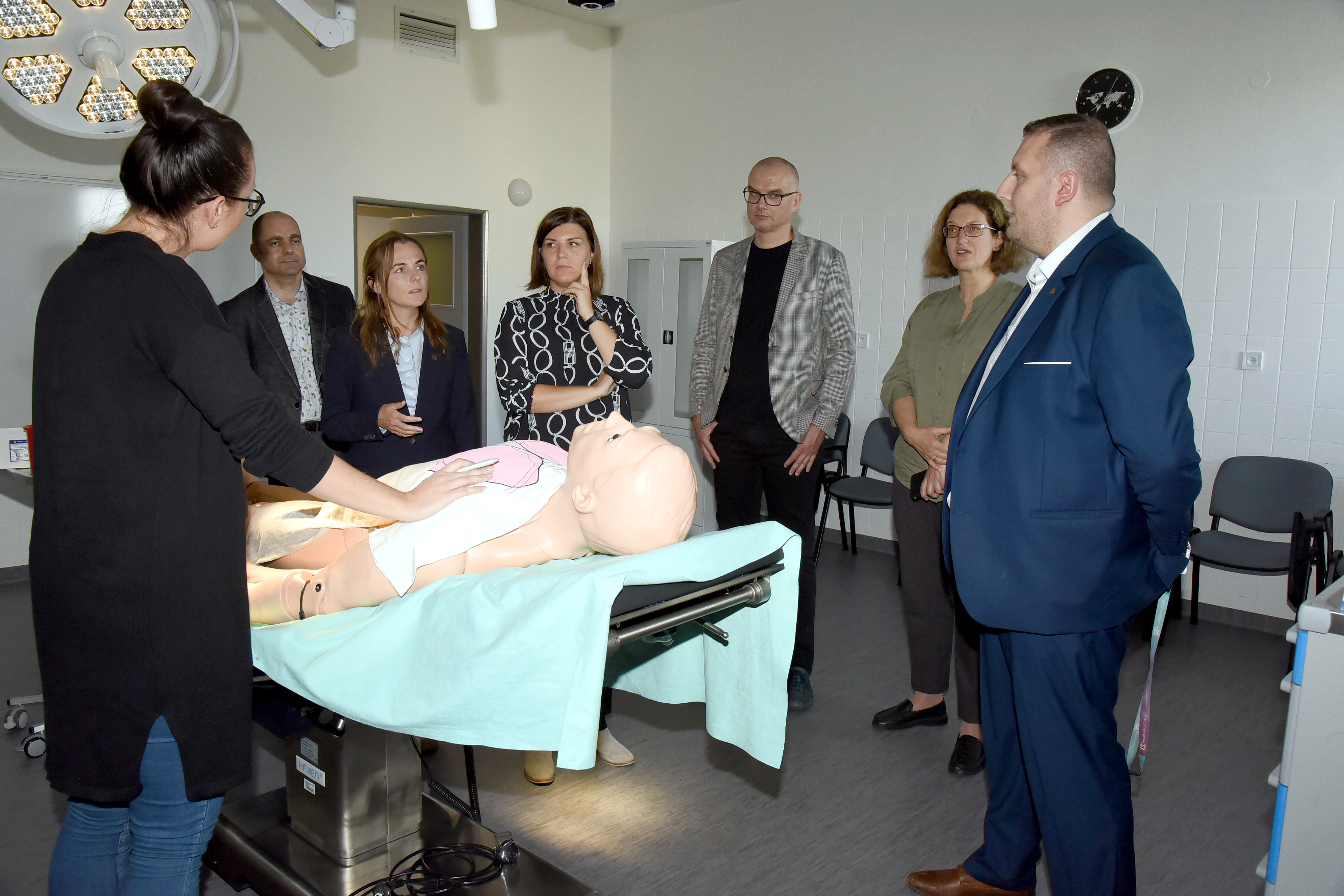 Simulátorové centrum navštívili zástupcovia súkromnej Lekárskej fakulty Lazarski Univerzity